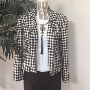 💜 SIGNATURE SUIT by LARRY LEVINE